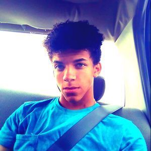 Meet your Posher, Dominque